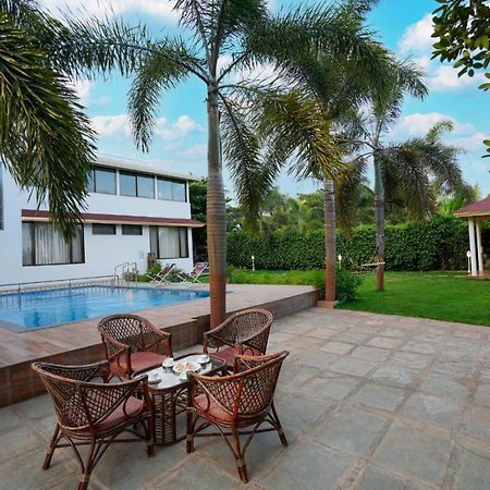 White Coco House 4Bhk Villa Nashik Eksteriør billede